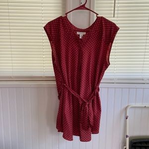 Motherhood button down with tie sleeveless shirt